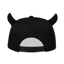 Gorra con visera de cuerno negro